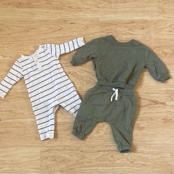 🧸Old Navy 3-Piece outfits Muted Neutral Colors Long Sleeved Size 3-6 Months - Picture 2 of 5